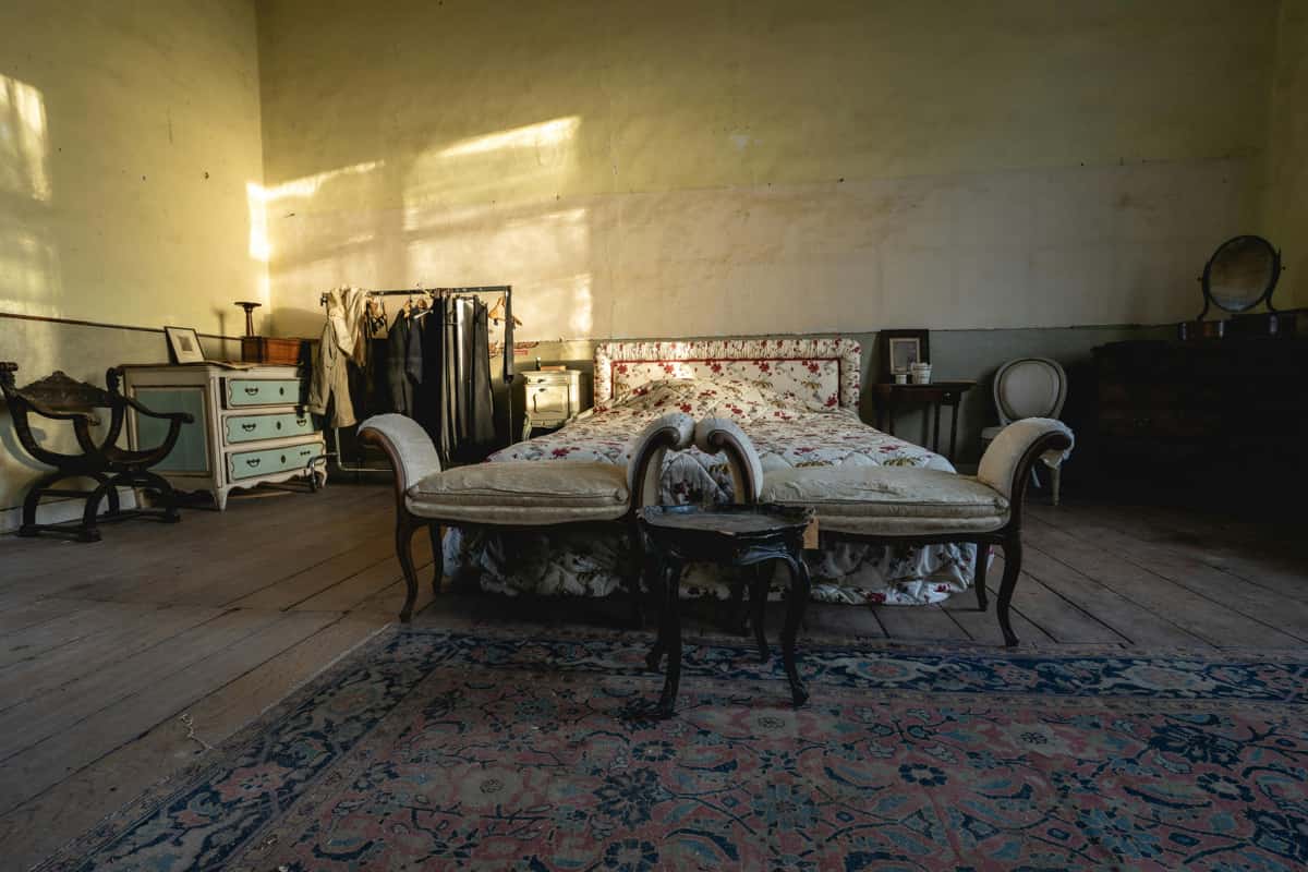 opruiming na overlijden, geurverwijdering na overlijden, schoonmaak na overlijden met opruimcentrale